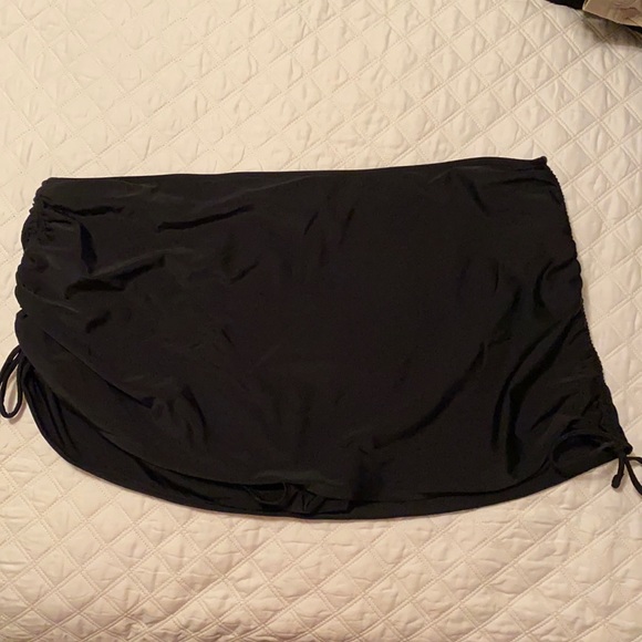 Old Navy Other - Swim Skirt with Side Adjustable Ruching
